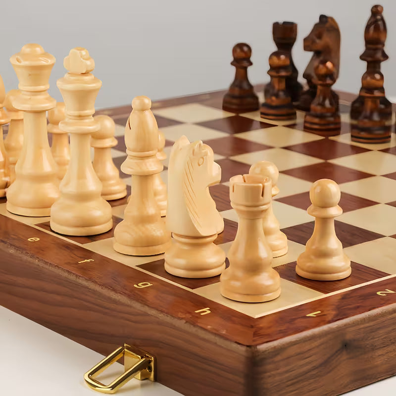 Ashford Gold Knight Chess Set